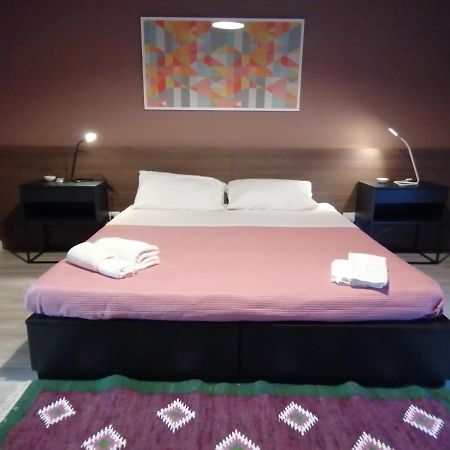 Inner City De Luxe Apartment Katanya Dış mekan fotoğraf